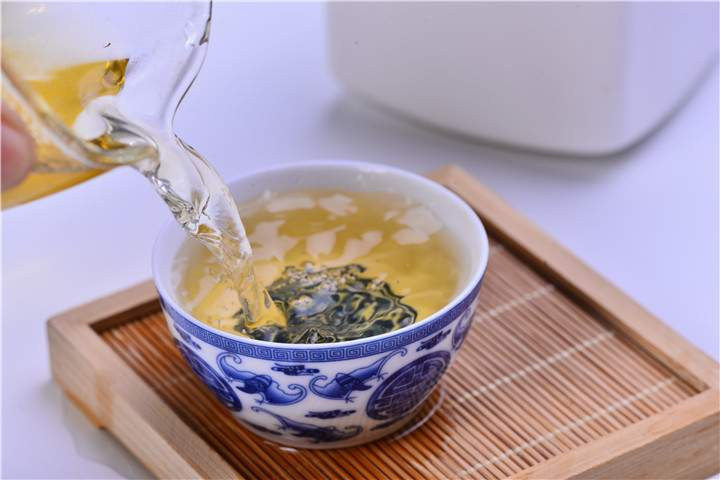 喝茶養(yǎng)生指南：一杯養(yǎng)生茶帶你遠離節(jié)后綜合征