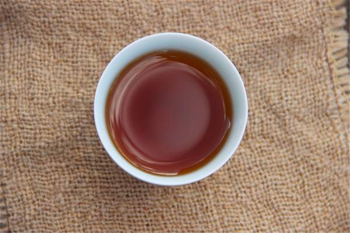 夏季應(yīng)該如何存放茯茶？