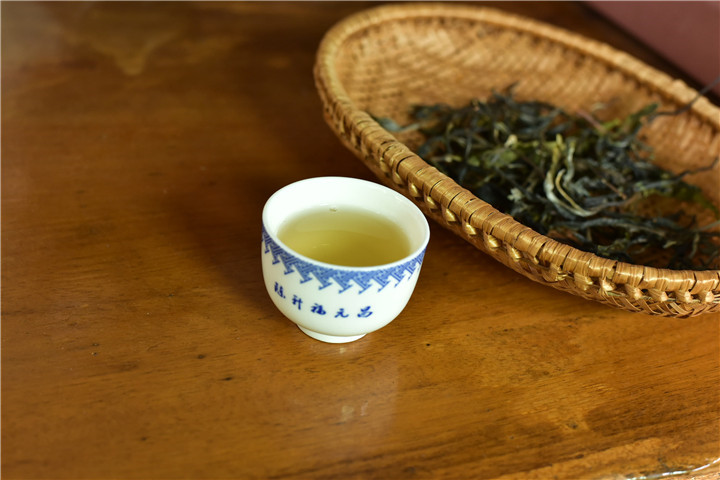 飲茶對(duì)吸煙者的好處，轉(zhuǎn)給身邊吸煙的人