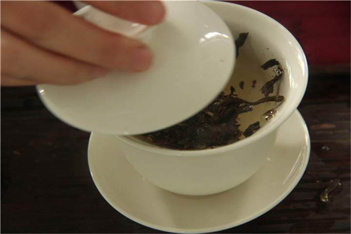 老樹白茶、荒野白茶為何越泡越甜？