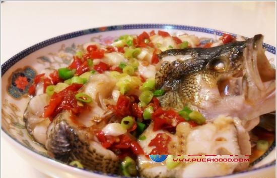 茶蒸鱸魚(yú)