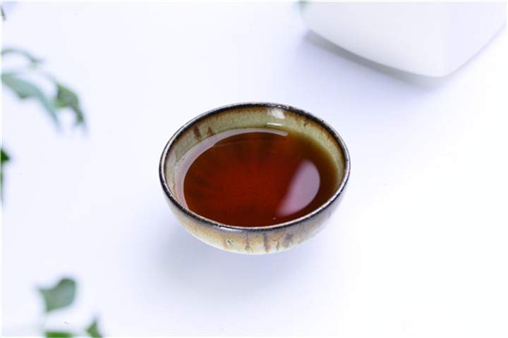 在黑茶類中，為什么只有茯磚茶會(huì)開金花？