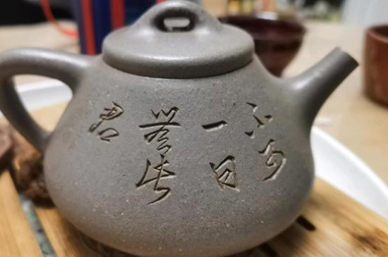 王鎮(zhèn)學(xué)國工紫砂壺什么價位，王鎮(zhèn)學(xué)紫砂壺價格