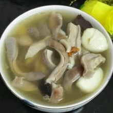 養(yǎng)生豬肚湯