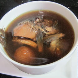 綿茵陳鯽魚湯