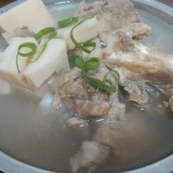 蓮藕大骨湯