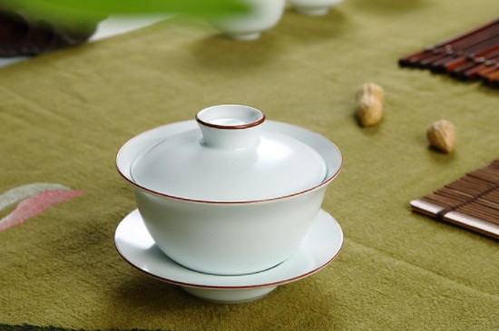 泡鐵觀音的茶具_(dá)鐵觀音適合用什么茶具？