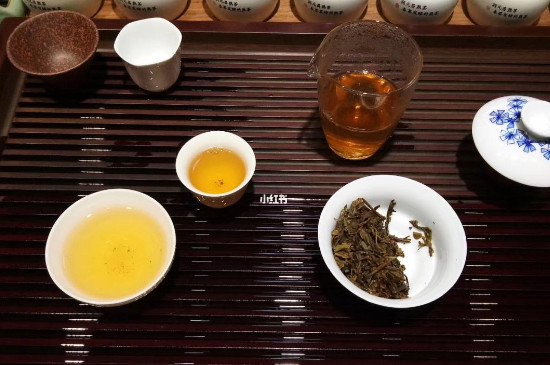 普洱茶生茶7542和8582哪個(gè)好_大益普洱8582與7542區(qū)別