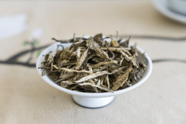 白茶屬于紅茶還是綠茶_白茶產(chǎn)地是哪里最好