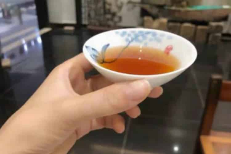 形容飲茶心境的詩句_閑坐飲茶的詩詞