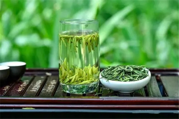 龍井茶的功效與作用：緩解疲勞（加快排毒）