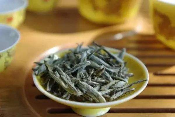 白毫烏龍茶多少錢一斤？關(guān)于白毫烏龍茶價格的詳細介紹！