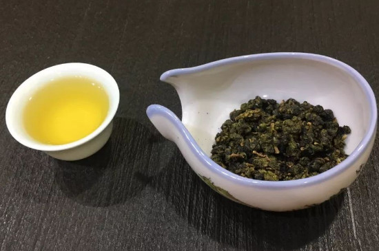 青茶泡茶技巧_分為容器選擇/水溫等四個(gè)方面技巧