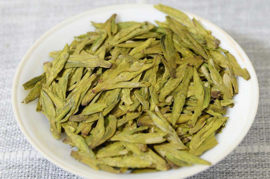 天天喝龍井茶對身體好嗎（有一定好處（能夠增強(qiáng)肌膚的抗氧化能力）