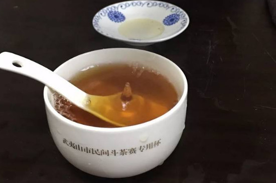 坑澗肉桂茶多少錢一斤_坑澗肉桂茶的有什么優(yōu)點(diǎn)？