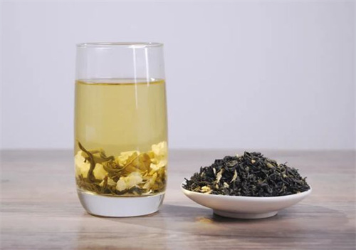 茉莉花茶怎么沏泡(正常沖泡茉莉茶的方法)