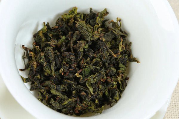 半發(fā)酵茶有哪些_半發(fā)酵茶品種介紹(六款知名烏龍茶)